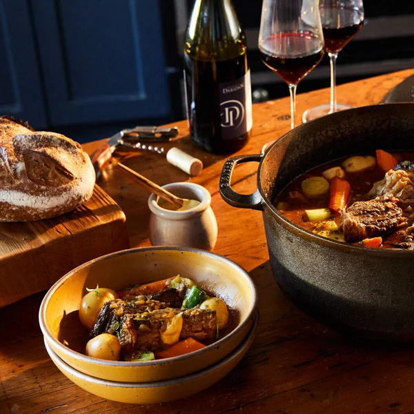 “Why Smithey Is More Than Just a Skillet—it’s a Kitchen Personality 💫”